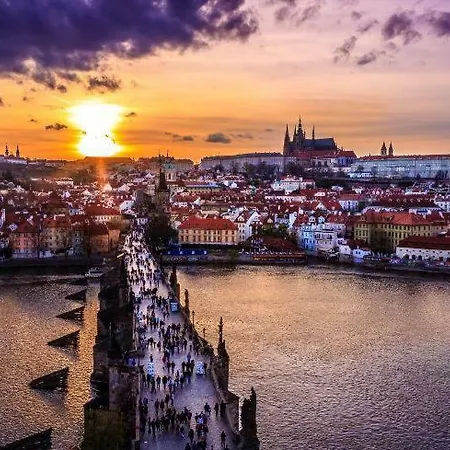 Best Location In Charles Bridge Mala Strana 布拉格