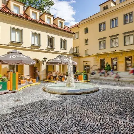 Best Location In Charles Bridge Mala Strana 布拉格